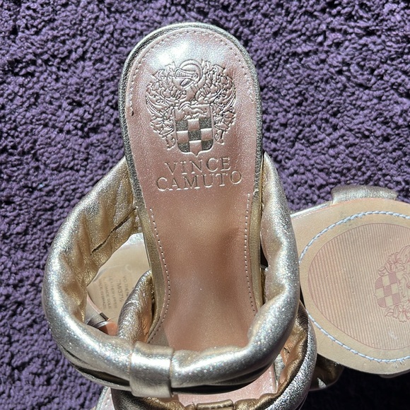 Vince Camuto high heel Thendie Sandal Egyptian gold 7M - Picture 6 of 8